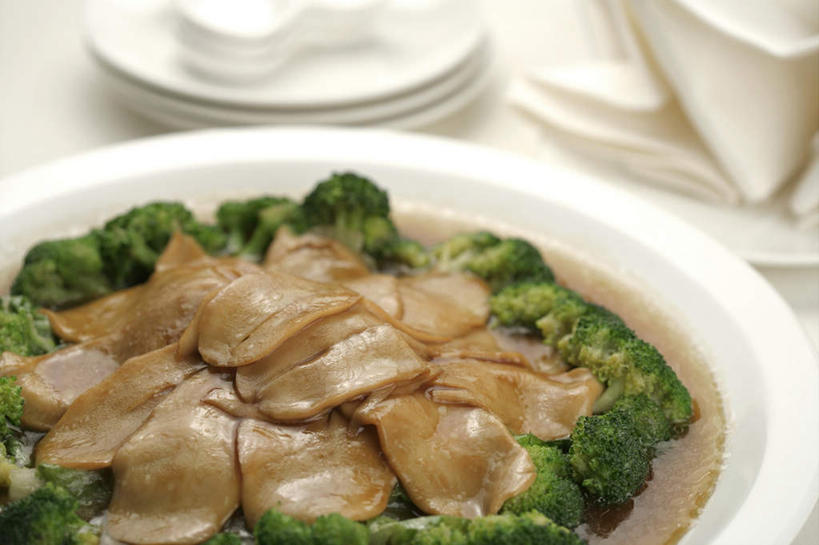 无人,横图,俯视,室内,特写,白天,白色背景,烹饪,中餐,蔬菜,餐具,阴影,新鲜,反射,碟子,盘,影子,陶瓷,花菜,花椰菜,菌菇,蘑菇,西兰花,料理,食品,陶瓷制品,菌类,菜肴,美食,食物,盘子,餐巾,容器,碟,碗,中式,食用菌,摄影,佳肴,有机食品,绿色食品,影棚,储藏,椰菜花,储存,杏鲍菇,甘蓝花,刺芹侧耳,保洁方巾,口布,彩图,高角度拍摄,影棚拍摄,拍摄,贮存