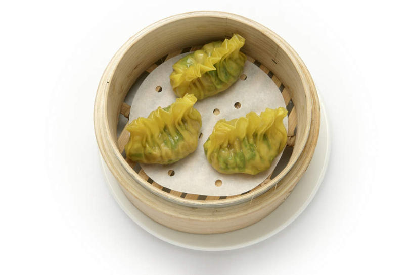 点心,蒸笼,无人,横图,俯视,室内,特写,白天,白色背景,烹饪,中餐,厨具,阴影,竹制,反射,影子,料理,食品,饺子,面点,小吃,美食,食物,三个,一个,中式,虾饺,摄影,影棚,单个,竹制品,笼屉,蒸饺,烹饪用具,烹调用具,烹调,彩图,高角度拍摄,影棚拍摄,拍摄