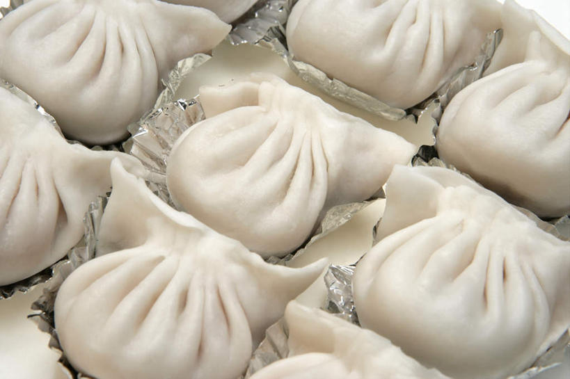 点心,无人,横图,俯视,室内,特写,白天,白色背景,中餐,许多,阴影,反射,影子,料理,食品,饺子,面点,小吃,美食,食物,排列,中式,虾饺,摄影,影棚,纸托,蒸饺,摆列,蛋糕托,蛋糕托纸,蛋糕纸托,彩图,高角度拍摄,影棚拍摄,拍摄,布列,分列