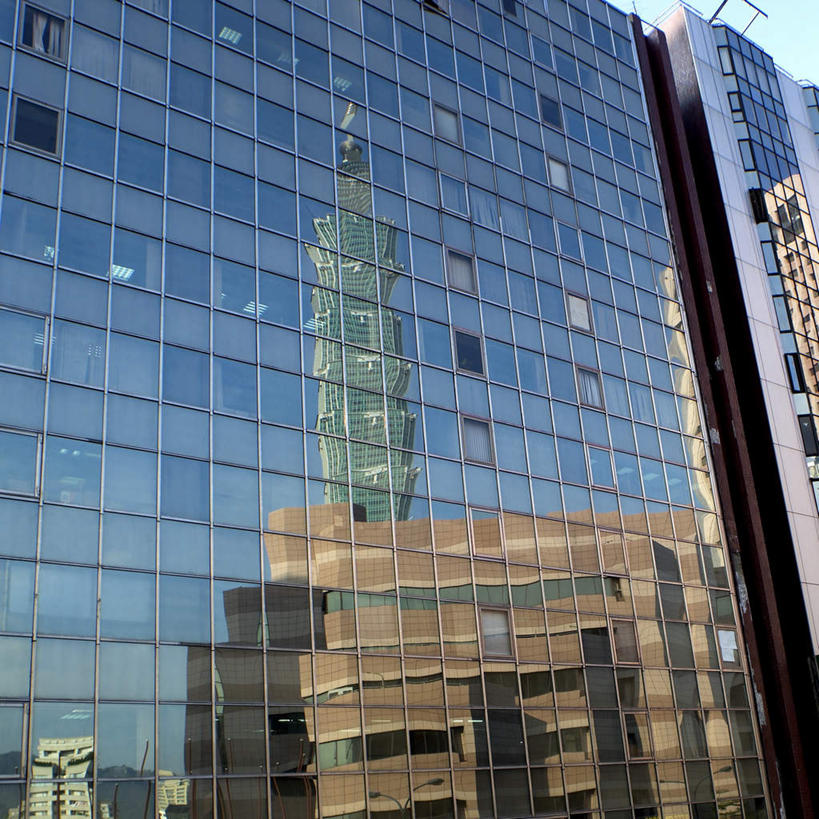 无人,高楼大厦,方图,室外,白天,仰视,旅游,度假,办公楼,窗户,落地窗,标志建筑,大厦,地标,建筑,摩天大楼,写字楼,台湾,中国,亚洲,一排,许多,阴影,整齐,光线,影子,娱乐,建设,玻璃窗,排列,阳光,楼宇,享受,休闲,旅游胜地,商务楼,放松,队列,东亚,台北,台北101,台北101大楼,港澳台,中华人民共和国,省会,台北市,台湾省,台北101大厦,台北国际金融中心,信义区,彩图,低角度拍摄,大楼,高层建筑,高楼,摩天楼,台