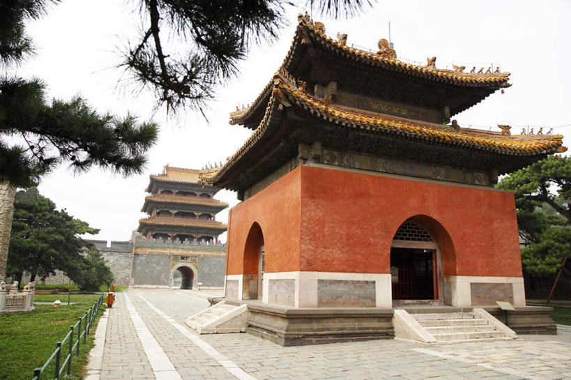 无人,横图,室外,白天,正面,旅游,度假,名胜古迹,植物,标志建筑,地标,建筑,中国,亚洲,遗迹,墙,古迹,文物,娱乐,建设,古建筑,墙壁,墙面,树,树木,绿色,自然,享受,休闲,墓地,旅游胜地,放松,生长,成长,坟墓,陵墓,坟场,古文明,东亚,辽宁,辽宁省,沈阳,中华人民共和国,省会,沈阳市,辽,东北地区,彩图,北陵,清昭陵,昭陵