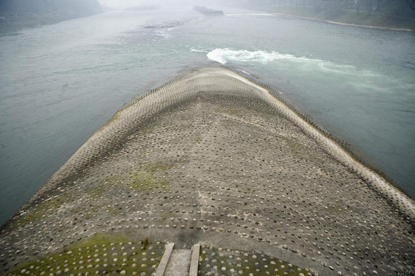 无人,码头,横图,俯视,室外,白天,旅游,度假,草地,草坪,河流,美景,水,植物,港口,都江堰,中国,亚洲,湍急,河水,景观,水流,娱乐,草,绿色,自然,享受,休闲,景色,放松,四川省,自然风光,东亚,四川,中华人民共和国,省会,西南地区,川,都江堰市,彩图,高角度拍摄,摆渡口,埠头,渡口,渡头,港湾,海港,货运码头,口岸,商港