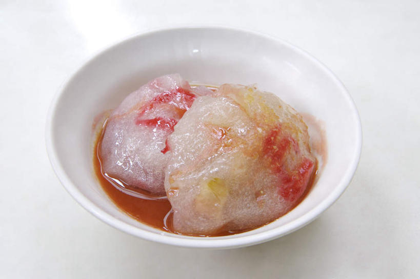 无人,横图,俯视,室内,特写,白天,白色背景,餐桌,桌子,一堆,许多,阴影,堆叠,堆积,反射,影子,陶瓷,肉,陶瓷制品,丸子,很多,肉类,肉丸,一个,容器,碗,摄影,影棚,单个,餐台,储藏,堆,储存,肉食,彩图,高角度拍摄,影棚拍摄,拍摄,贮存