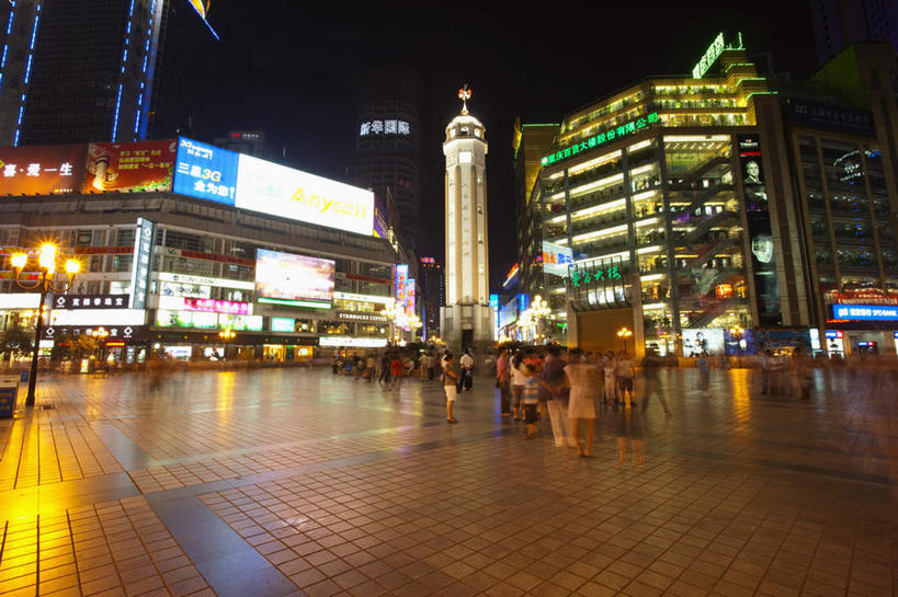 东方人,商店,站,走,横图,室外,夜晚,仰视,购物,度假,消费,美景,城市风光,超市,城市,路灯,商场,夜景,照明,重庆,中国,亚洲,行人,游客,游人,服装,景观,纪念碑,灯光,许多人,注视,休闲装,黄种人,娱乐,路人,旅客,灯,衣服,观察,看,站着,一群人,享受,休闲,休闲服,景色,放松,金融,百货,服饰,观看,纪念,留念,照亮,察看,照明设备,关注,怀念,选购,贸易,百货公司,东亚,渝中区,中华人民共和国,西南地区,血拼,重庆市,渝,记念,过客,重庆纪念碑,男人,男性,女人,女性,中年男性,中年女性,亚洲人,步行,散步,站立,走路,半身,彩图,低角度拍摄,购物商场,购物中心,商业中心