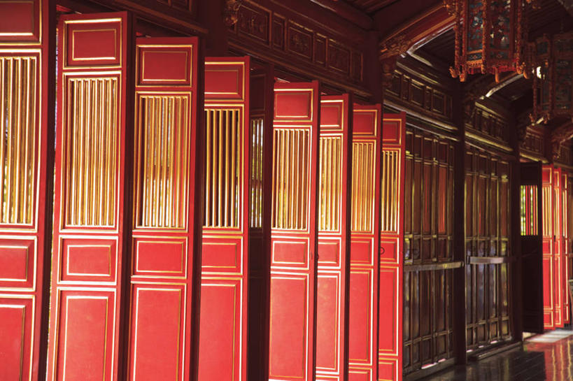 无人,家,宫殿,横图,室内,白天,正面,旅游,度假,门,装修,标志建筑,地标,建筑,越南,亚洲,装饰,房屋,屋子,公寓,古典,娱乐,建设,装潢,洋房,楼房,住宅,门框,室内装潢,紫禁城,享受,休闲,旅游胜地,放松,东南亚,样板房,明亮,舒适,家居装潢,房屋设计,室内设计,宽敞,越南社会主义共和国,宫城,省会,样板房装潢,承天顺化省,平治天省,设计,彩图,房子,顺化皇宫,顺化