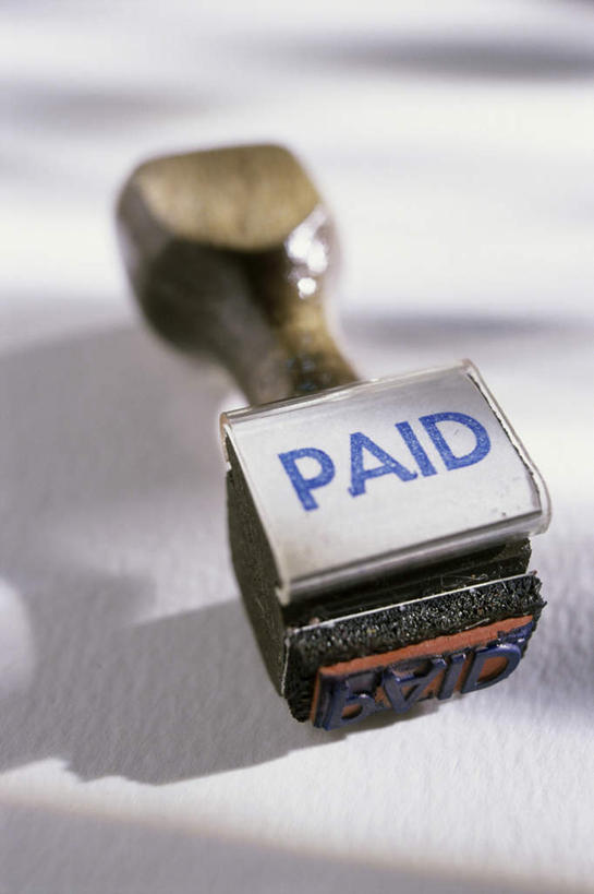 无人,竖图,俯视,室内,特写,白天,白色背景,静物,阴影,反射,英文,标志,文字,影子,字符,字母,标识,一个,摄影,影棚,单个,英文字母,图章,彩图,高角度拍摄,影棚拍摄,拍摄,钤记