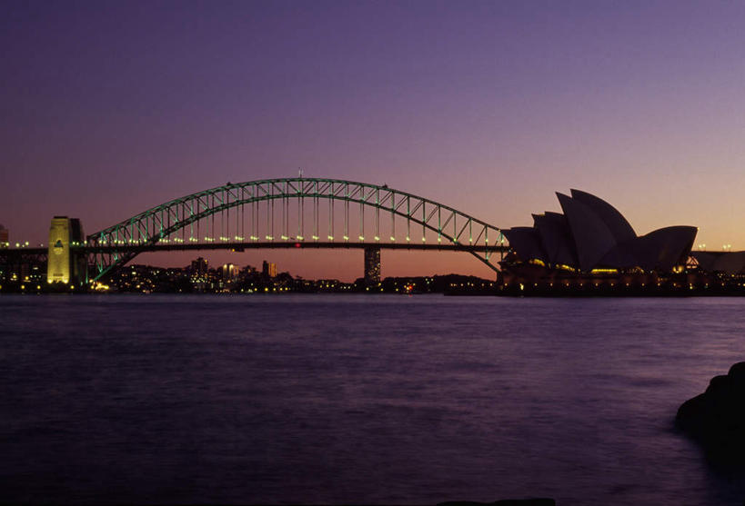 无人,横图,室外,白天,正面,旅游,度假,海浪,海洋,日落,标志建筑,大桥,地标,建筑,立交桥,桥梁,悉尼歌剧院,澳大利亚,浪花,晚霞,霞光,落日,高架,斜拉桥,桥,歌剧院,娱乐,建设,海水,黄昏,享受,休闲,旅游胜地,彩霞,放松,大洋洲,悉尼,澳洲,海景,悉尼大桥,海港大桥,悉尼海港大桥,南方大陆,澳大利亚联邦,夕照,大海,风浪,海,海水的波动,近岸浪,涌浪,夕阳,彩图,斜阳