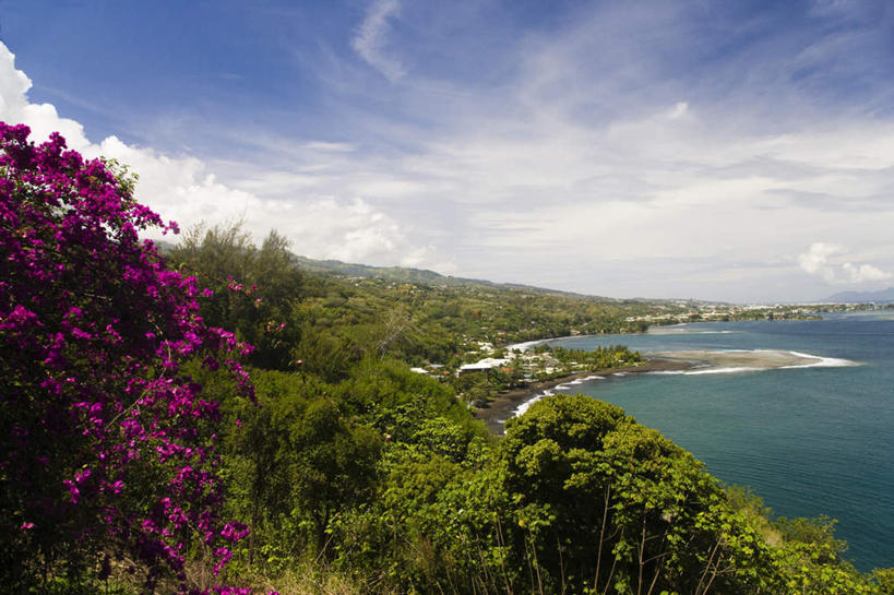 无人,横图,俯视,室外,白天,旅游,度假,海浪,海洋,美景,森林,沙滩,山,山脉,树林,植物,阴影,盛开,光线,沙子,影子,海岸,景观,浪花,山峰,云,云朵,沙地,山峦,花蕾,云彩,娱乐,花,花瓣,花朵,鲜花,树,树木,蓝色,绿色,白云,蓝天,天空,阳光,自然,海水,群山,天,花苞,花蕊,享受,休闲,景色,放松,茂盛,生长,晴朗,成长,繁茂,自然风光,大洋洲,海景,塔希提岛,法属波利尼西亚,社会群岛,首府,大溪地,兴旺,法属玻利尼西亚,塔西提岛,昌盛,昌隆,畅旺,发达,蕃芜,繁盛,富强,隆盛,蓬勃,旺盛,兴隆,兴盛,郁勃,帕皮提,大海,风浪,海,海水的波动,海滩,近岸浪,涌浪,晴空,彩图,高角度拍摄