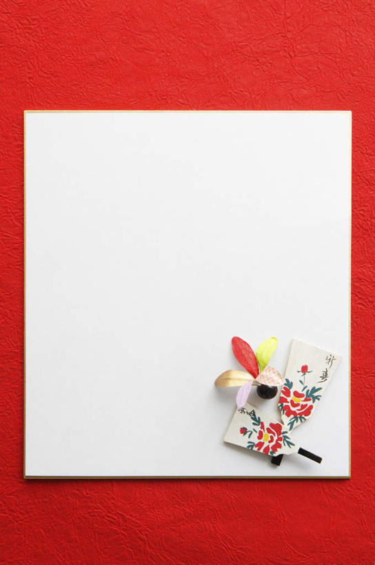 无人,竖图,俯视,室内,特写,白天,锻炼,运动,静物,阴影,红色背景,反射,板羽球,包装,包装纸,影子,纸,纸张,运动器械,健身器械,摄影,影棚,毽子,包装材料,健身器材,羽子板,毽球,花毽,鸡毛毽,打手毽,毽子板球,糯米纸,体育,彩图,高角度拍摄,影棚拍摄,健身,拍摄,运动器材