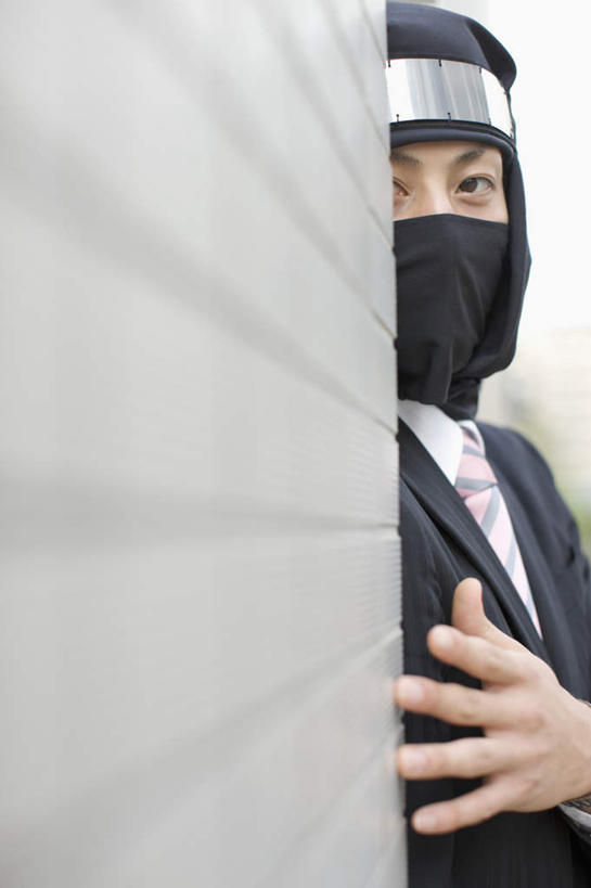 东方人,一个人,商务人士,商务男性,站,竖图,室外,白天,正面,衬衫,亚洲,仅一个男性,仅一个人,套装,朦胧,模糊,头巾,墙,领带,注视,黄种人,墙壁,墙面,仅一个年轻男性,观察,看,站着,遮,遮掩,观看,察看,掩盖,遮挡,象征,庄重,关注,商务装,身份,间谍,偷窥,工薪阶层,忍者,遮盖,正式,地位,掩饰,窃看,窃视,杀手,男人,男性,年轻男性,亚洲人,白领,上班族,站立,半身,彩图,衬衣