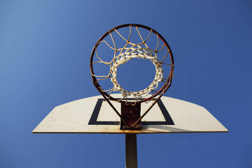 无人,横图,室外,特写,白天,仰视,阴影,光线,篮球框,影子,一个,蓝色,蓝天,天空,阳光,天,篮球网,晴朗,单个,万里无云,篮球板,晴空,晴空万里,彩图,低角度拍摄
