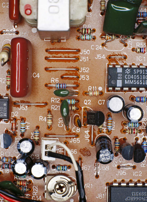 无人,竖图,俯视,室内,特写,白天,静物,电路板,圆柱,工业,产业,彩图,高角度拍摄