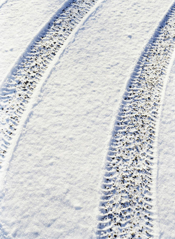 无人,竖图,俯视,室外,特写,白天,雪,大雪,静物,阴影,光线,影子,积雪,雪景,冬季,冬天,痕迹,阳光,寒冷,严寒,陈迹,彩图,高角度拍摄