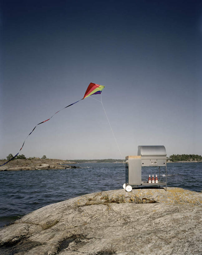 无人,竖图,室外,白天,正面,海浪,海洋,石头,瑞典,欧洲,石子,浪花,蓝色,蓝天,天空,海水,风筝,天,放风筝,晴朗,纸鸢,斯堪的纳维亚,北欧,斯堪的纳维亚半岛,海景,放鹞子,鹞,鹞子,鸢,木鸢,万里无云,瑞典王国,餐车,大海,风浪,海,海水的波动,近岸浪,石块,岩石,涌浪,晴空,晴空万里,彩图