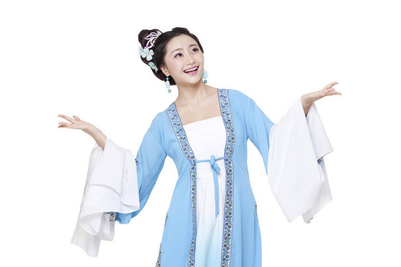 东方人,成年人,一个人,笑,微笑,露齿笑,横图,留白,白色背景,正面,民族服装,快乐,幸福,纯洁,北京,中国,亚洲,仅一个年轻女性,仅一个女性,仅一个人,表演,服装,艺术,古典,文化,传统,衣服,发饰,向上看,可爱,美女,童年,童趣,摄影,服饰,影棚,生活方式,仙女,古装,袖子,高雅,优美,发髻,中国文化,摄影棚,古典风格,演出服,童真,东亚,烂漫,无邪,东亚文化,韵味,天真,年轻女性,女人,女性,亚洲人,中国人,年轻人,张开手臂,彩图,影棚拍摄,传统服装,民俗服,装扮,欢乐,拍摄,魅力,传统文化,美人,水袖