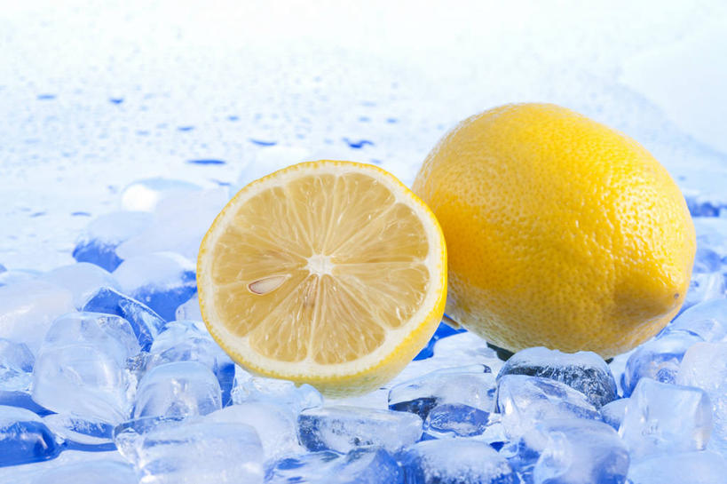 无人,横图,彩色,留白,柠檬,静物,水果,中国,亚洲,冰块,食品,饮食,两个,果肉,素食,冷,摄影,有机食品,影棚,生活方式,五颜六色,色彩斑斓,维生素,简单,清新,摄影棚,横截面,五彩缤纷,东亚,柑橘属,健康食物,纯净,五彩斑斓,五光十色,彩图,影棚拍摄,拍摄,膳食纤维,人造冰