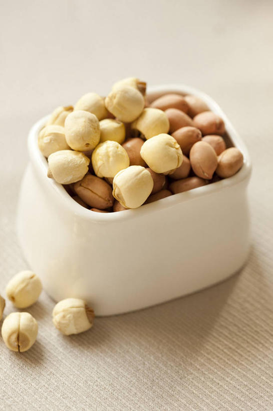 无人,竖图,彩色,特写,留白,花生,静物,丰富,莲子,美味,食品,坚果,饮食,碗,甜食,诱惑,摄影,五颜六色,色彩斑斓,膳食,五彩缤纷,蒸菜,健康食物,五彩斑斓,五光十色,彩图,影棚拍摄,成分