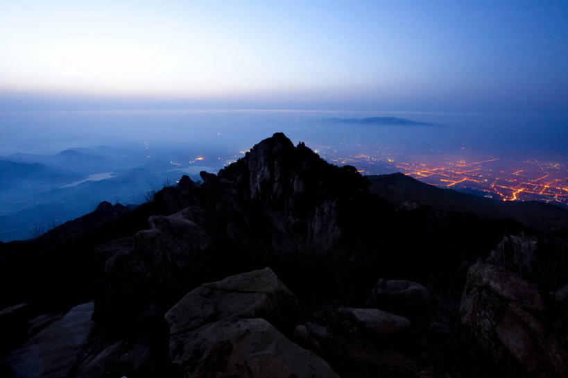 无人,横图,俯视,航拍,室外,旅游,度假,神秘,美景,山,山脉,泰山,中国,亚洲,地形,景观,水平线,黎明,娱乐,风景,天空,自然,地标建筑,享受,休闲,景色,放松,摄影,宁静,照亮,鸟瞰,自然风光,自然现象,东亚,地貌,山东省,自然地理,彩图,高角度拍摄,旅行