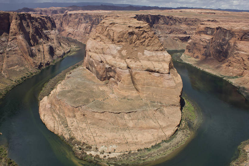 无人,横图,室外,白天,旅游,度假,河流,美景,峡谷,美国,地形,景观,宏伟,娱乐,风景,自然,地标建筑,享受,休闲,景色,放松,摄影,宁静,亚利桑那,岩层,自然风光,地貌,科罗拉多河,自然地理,岩石,彩图,旅行,马蹄湾