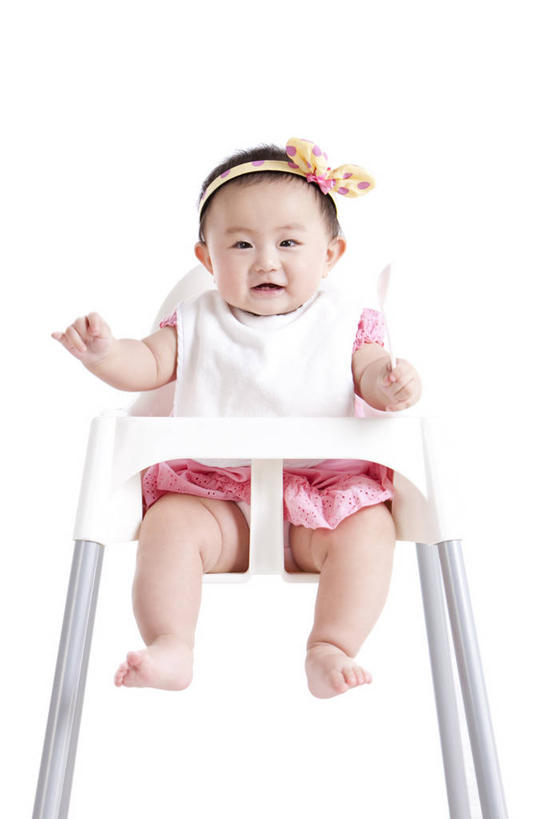 东方人,婴儿,儿童,一个人,坐,笑,微笑,露齿笑,竖图,特写,留白,白色背景,正面,裙子,婴儿服装,快乐,满意,幸福,纯洁,北京,中国,亚洲,仅一个人,小的,束发带,塑胶,围兜,拿着,休闲装,刺激,小孩,餐巾,汤匙,健康,赤脚,活力,可爱,乐趣,童年,童趣,摄影,活泼,影棚,生长,生活方式,婴儿用品,皮肤,保护,幽默,支撑,光滑,享乐,摄影棚,宝宝,肖像,婴儿座椅,童真,饥饿,东亚,纯真,烂漫,无邪,发展,柔和,细腻,平滑,口水巾,食饭兜,婴儿围脖,婴儿围兜,开端,无忧无虑,伶俐,天真,亚洲人,中国人,孩子,彩图,影棚拍摄,欢乐,拍摄,幼儿,弱点,饿