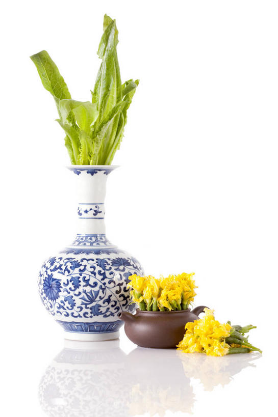 无人,竖图,留白,白色背景,农业,黄瓜,蔬菜,静物,花瓶,北京,亚洲,许多,准备,装饰,小的,反射,莴苣,生食,食品,饮品,很多,传统,饮食,花,食物,饮料,黄色,绿色,茶壶,摄影,紫砂壶,有机食品,影棚,青花瓷,创造力,简单,膳食,可口,清新,中国文化,摄影棚,东亚,健康食物,纯净,适口,彩图,影棚拍摄,拍摄,传统文化