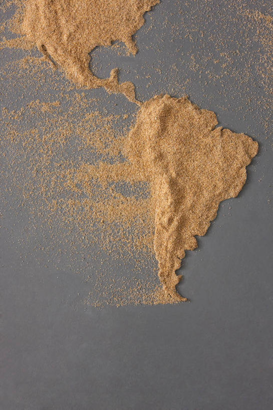 无人,竖图,俯视,特写,留白,沙漠,风,静物,地图,灰色背景,环保,沙子,世界地图,自然灾害,自然,概念,南美,摄影,能源,回收,资源,创造力,北美,干旱,美洲,干的,利用,低碳,循环,环境保护,沙画,持续,想法,自然地理,彩图,高角度拍摄,影棚拍摄,地图学,测绘学