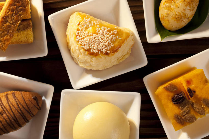 点心,无人,横图,俯视,彩色,特写,烘焙,桌子,静物,餐具,中国,亚洲,装饰,美味,食品,巧克力蛋糕,小吃,饮食,甜食,诱惑,摄影,五颜六色,色彩斑斓,膳食,五彩缤纷,东亚,发糕,核桃酥,五彩斑斓,五光十色,彩图,高角度拍摄,影棚拍摄,桂花糕,榴莲酥,流沙包