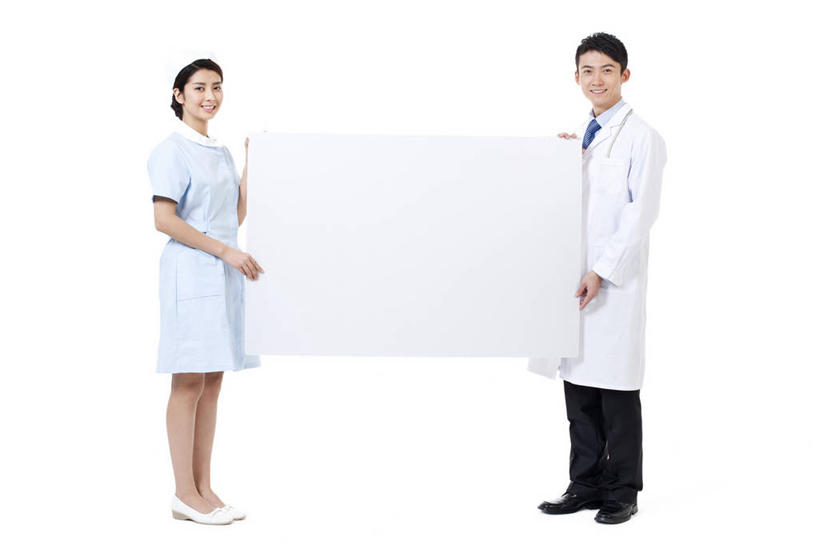 东方人,成年人,两个人,医生,护士,站,笑,微笑,露齿笑,横图,留白,白色背景,正面,工作服,制服,快乐,幸福,团队,信心,北京,中国,亚洲,拿着,白板,职业,服务,摄影,影棚,支撑,摄影棚,肖像,合伙,东亚,实验服,工作制服,技能,团结,男人,男性,年轻男性,年轻女性,女人,女性,亚洲人,中国人,年轻人,彩图,影棚拍摄,工作套服,欢乐,拍摄