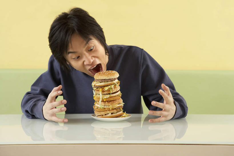 东方人,少年,成年人,脸,头,脸颊,一个人,坐,吃,横图,室内,正面,中国,亚洲,仅一个男性,仅一个人,美味,休闲装,饮食,肩膀,仅一个年轻男性,一个,快餐,休闲,放松,巨大,庞大,单个,快餐店,惊奇,享乐,膳食,饥饿,东亚,北京市,宏大,硕大,伟大,男人,男性,年轻男性,亚洲人,中国人,年轻人,头部,脸部,脸蛋,面部,半身,彩图,餐馆,咖啡馆,牛肉汉堡,饿,暴饮暴食