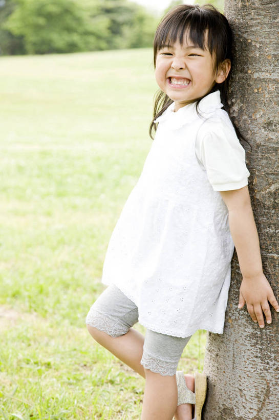 东方人,婴儿,儿童,一个人,公园,笑,微笑,室外,纯洁,亚洲,小孩,可爱,童年,童趣,肖像,童真,烂漫,无邪,天真,女孩,女人,亚洲人,孩子,彩图