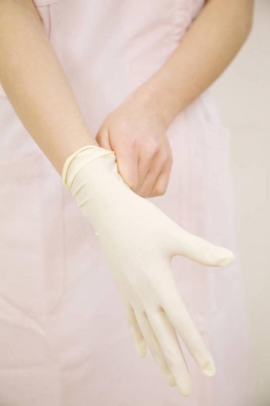 东方人,室内,白色背景,生活方式,肖像,女人,亚洲人,年轻人,彩图,影棚拍摄,门诊部