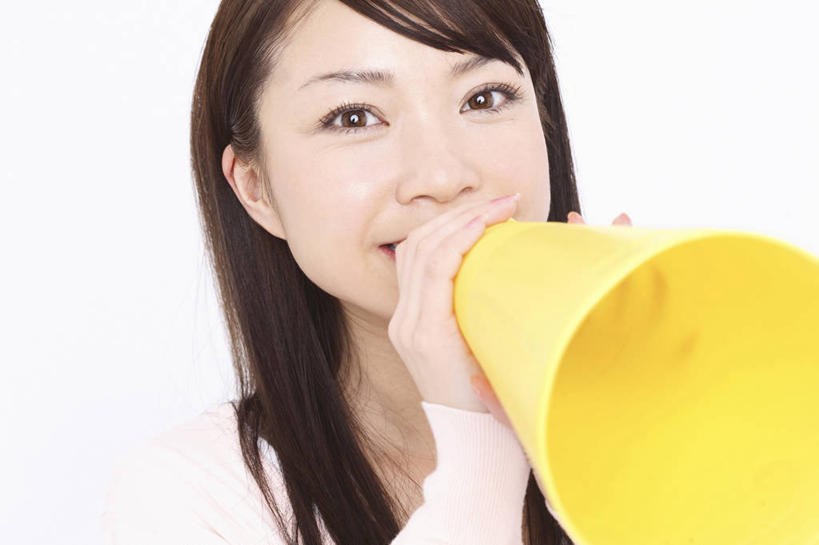 东方人,室内,白色背景,快乐,黄色,生活方式,尖叫,扩音器,肖像,女人,亚洲人,年轻人,彩图,影棚拍摄,精力