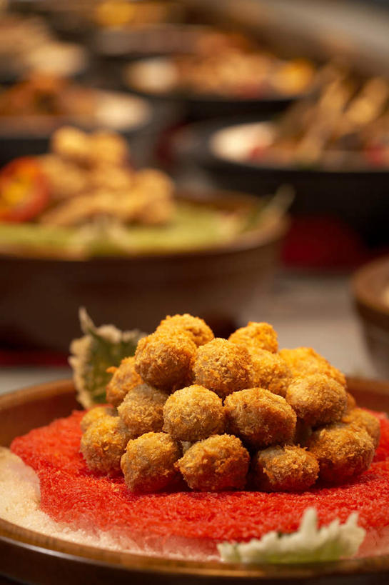 无人,竖图,室内,特写,叶子,北京,中国,亚洲,形状,木制,圆形,包裹,油炸,食品,饮食,容器,摄影,堆,简单,东亚,构图,彩图