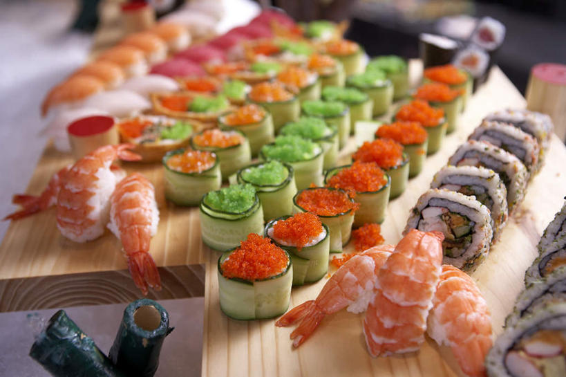 寿司,鱼子酱,无人,横图,室内,特写,北京,中国,亚洲,日本文化,木制,肉,虾,日本料理,食品,紫菜,米,饮食,摄影,清新,东亚,健康食物,构图,海产,彩图