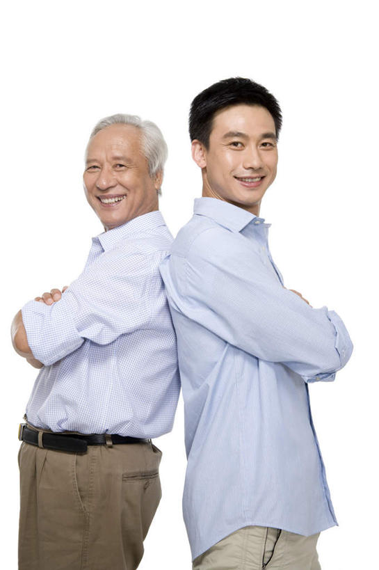 东方人,中年人,老年人,两个人,家庭,父亲,笑,双手交叉,微笑,露齿笑,竖图,白色背景,侧面,快乐,幸福,北京,中国,亚洲,休闲装,背靠背,健康,温暖,温馨,父子,一家人,摄影,影棚,协调,和睦,双手抱胸,摄影棚,东亚,老年男性,男人,男性,中年男性,亚洲人,中国人,彩图,影棚拍摄,拍摄,融洽