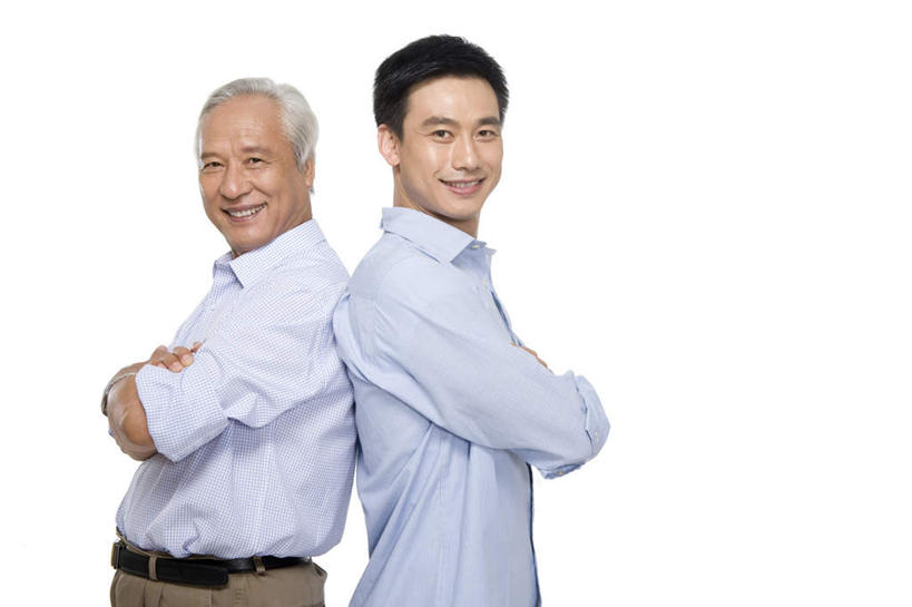 东方人,中年人,老年人,两个人,家庭,父亲,笑,双手交叉,微笑,露齿笑,横图,白色背景,侧面,快乐,幸福,北京,中国,亚洲,休闲装,背靠背,健康,温暖,温馨,父子,一家人,摄影,影棚,协调,和睦,双手抱胸,摄影棚,东亚,老年男性,男人,男性,中年男性,亚洲人,中国人,半身,彩图,影棚拍摄,拍摄,融洽
