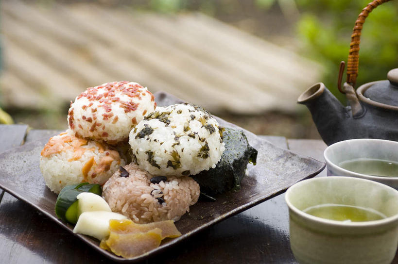 无人,横图,室外,白天,留白,桌子,黄瓜,静物,堆叠,日本文化,日本料理,食品,年糕,米,饮食,球,盘子,茶壶,摄影,简单,清新,健康食物,纯净,茶杯,彩图,传统文化