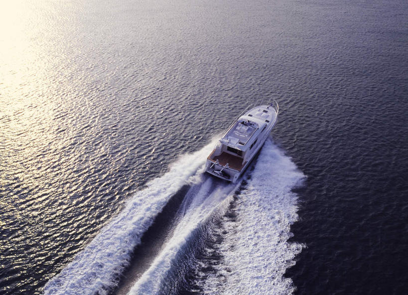 无人,横图,俯视,室外,白天,留白,锻炼,度假,快乐,幸福,比赛,运动,竞争,海洋,船,日光,波纹,快艇,游艇,娱乐,自然,波浪,夏天,休闲,运输,摄影,宁静,动作,环境,热带气候,享乐,简单,体育运动,华贵,体育,休闲活动,彩图,高角度拍摄,健身