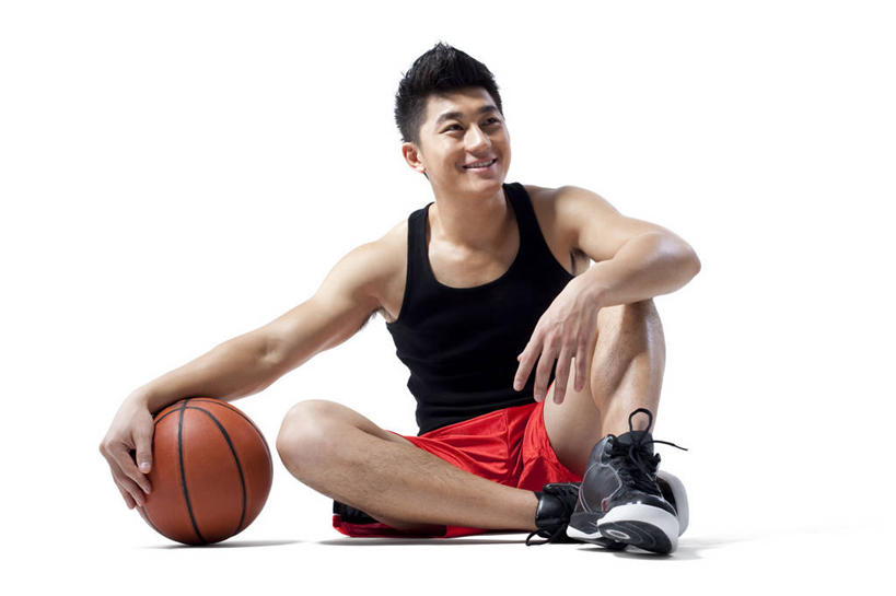 东方人,健壮,一个人,运动员,坐,微笑,横图,室内,留白,白色背景,正面,运动服,快乐,运动,信心,篮球,中国,亚洲,篮球运动员,拿着,球,活力,摄影,影棚,摄影棚,东亚,体育活动,年轻男性,亚洲人,中国人,年轻人,坐着,彩图,影棚拍摄,欢乐,拍摄
