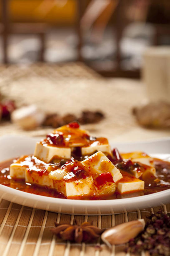 豆腐,无人,竖图,特写,辣椒,静物,中国,亚洲,美味,食品,传统,麻婆豆腐,饮食,盘子,摄影,膳食,中国文化,东亚,主菜,四川菜,大蒜,彩图,传统文化