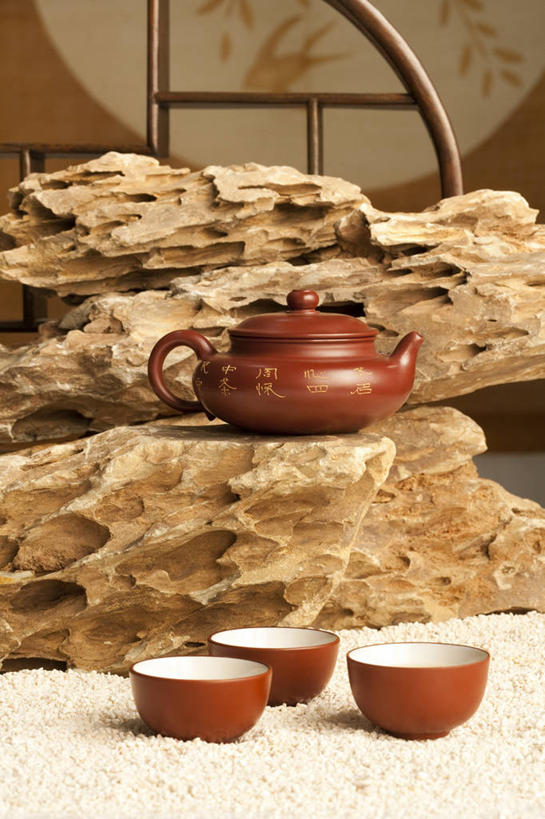 无人,竖图,静物,壶,沙子,茶道,饮食,饮料,汉字,摄影,紫砂壶,中国文化,东亚文化,茶杯,岩石,彩图,影棚拍摄