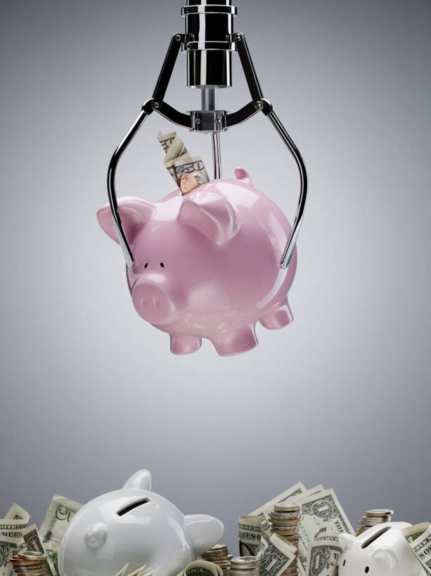 无人,竖图,室内,特写,白天,正面,游戏,钱,美元,猪,玩具,金属制品,吊挂,悬挂,阴影,灰色背景,反射,金属,钱币,影子,美金,挂,玩,娱乐,一个,粉色,动物,容器,休闲,储蓄罐,器皿,家畜,益智,储蓄,存钱,钞票,金融,理财,纸币,摄影,牲畜,影棚,经济,单个,活动,资金,存钱罐,发泄,消遣,智力,美圆,存款,流通,纸钞,贸易,贮钱罐,储钱罐,扑满,娃娃机,宣泄,货币,现金,玩耍,嬉戏,彩图,影棚拍摄,拍摄,夹公仔机,夹娃娃机,选物贩卖机