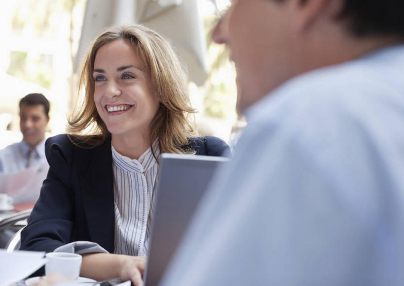 西方人,同事,商务人士,商务男性,商务女性,横图,室外,白天,正面,衬衫,成功,合作,团队,集体,信心,欧洲,欧洲人,套装,队伍,领导,成就,商务装,合伙,领袖,工薪阶层,白种人,白领,上班族,半身,彩图,衬衣