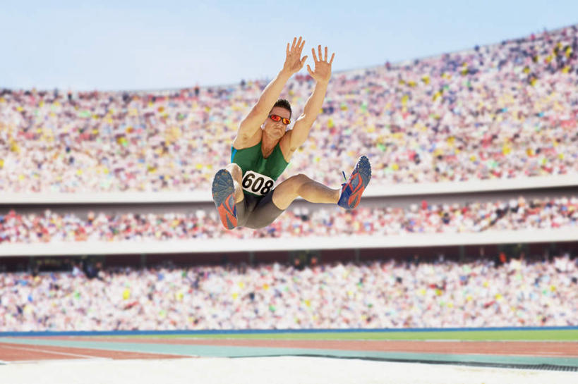 西方人,一个人,运动员,体育馆,运动场,跳,举,横图,室外,白天,仰视,运动服,锻炼,快乐,比赛,运动,竞争,跳远,欧洲,欧洲人,仅一个男性,仅一个人,阴影,服装,光线,标志,数字,文字,影子,字符,半空,注视,娱乐,标识,体育场,仅一个年轻男性,衣服,蓝色,绿色,蓝天,天空,阳光,天,观察,看,托,休闲,阿拉伯数字,服饰,晴朗,观看,察看,体育运动,衣着,穿着,关注,万里无云,运动馆,衣饰,体育,男人,男性,年轻男性,白种人,晴空,晴空万里,体育运动员,运动选手,举起,举手,举着,跳跃,向上举,向上伸,向上托,彩图,低角度拍摄,全身,健身,运动装