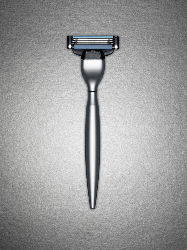 无人,竖图,俯视,室内,特写,白天,桌面,桌子,静物,阴影,灰色背景,反射,剃须刀,影子,一个,清洁,护理,摄影,影棚,单个,刮胡刀,剃须,仪容,仪表,彩图,高角度拍摄,影棚拍摄,拍摄