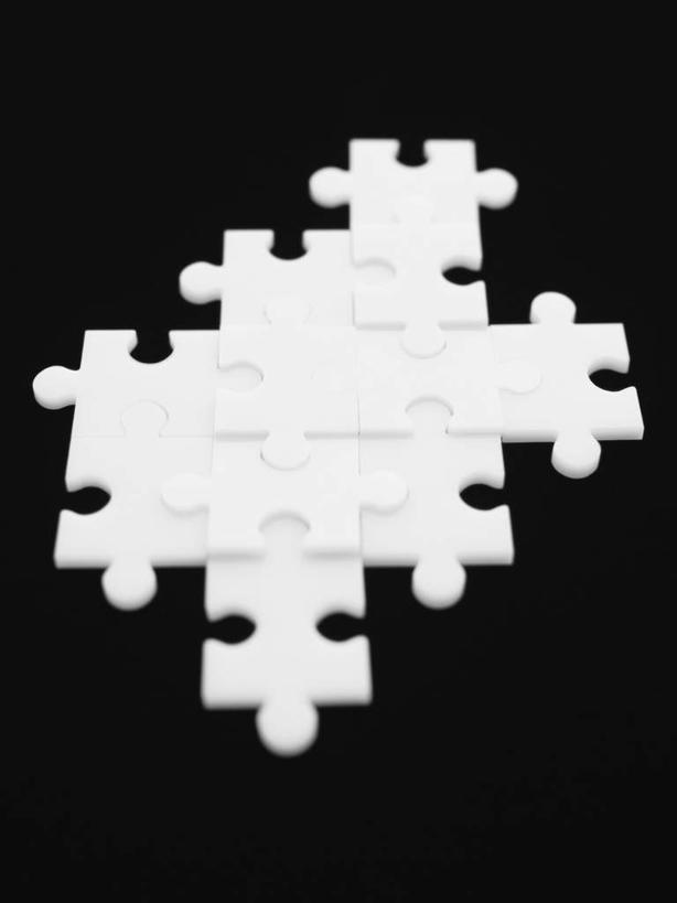 无人,竖图,俯视,室内,特写,白天,游戏,成功,合作,团队,集体,信心,静物,拼图,一堆,许多,连接,阴影,堆叠,堆积,黑色背景,组合,反射,影子,玩,娱乐,队伍,白色,休闲,摄影,影棚,活动,堆,链接,成就,发泄,消遣,智力,拼接,拼凑,智力游戏,合伙,宣泄,拼合,凑集,聚合,撮合,链结,趣味,策略,玩耍,嬉戏,彩图,高角度拍摄,影棚拍摄,拍摄