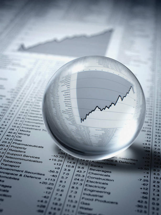 无人,竖图,俯视,室内,特写,白天,风险,数据,静物,阴影,透明,反射,分析,曲线,标志,数字,图表,文字,影子,字符,表格,水晶,标识,一个,球体,水晶球,K线图,摄影,阿拉伯数字,影棚,单个,统计,折线,危害,指标,销售,目标,业绩,折线图,K线,蜡烛图,预测,猜测,彩图,高角度拍摄,影棚拍摄,拍摄,展望