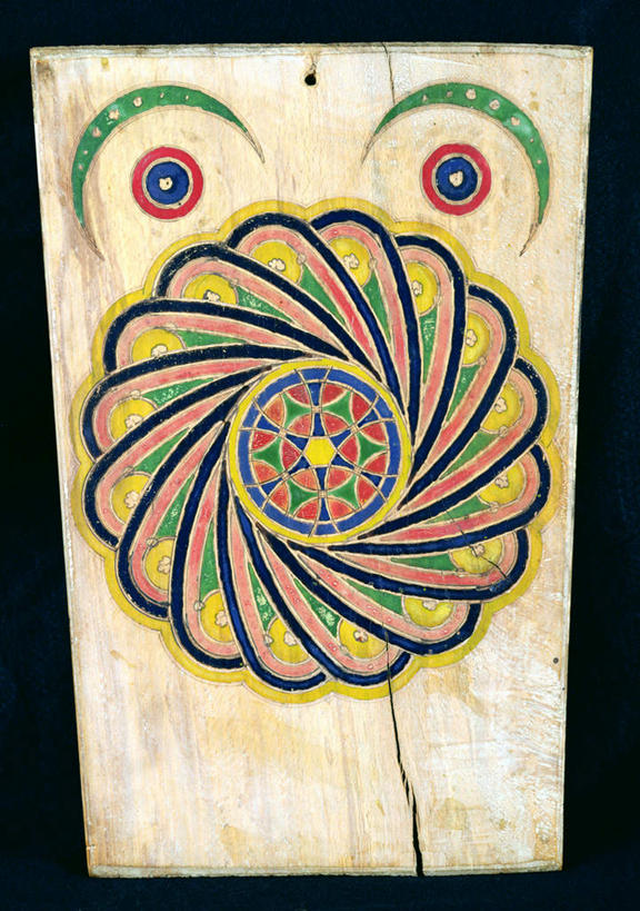 无人,竖图,俯视,彩色,室内,特写,白天,绘画,静物,黑色背景,木制,彩绘,螺旋,木板,圆圈,月牙,一个,木制品,摄影,影棚,单个,五颜六色,色彩斑斓,五彩缤纷,五彩斑斓,彩釉,月芽,五光十色,新月,画画,彩图,高角度拍摄,全身,影棚拍摄,拍摄