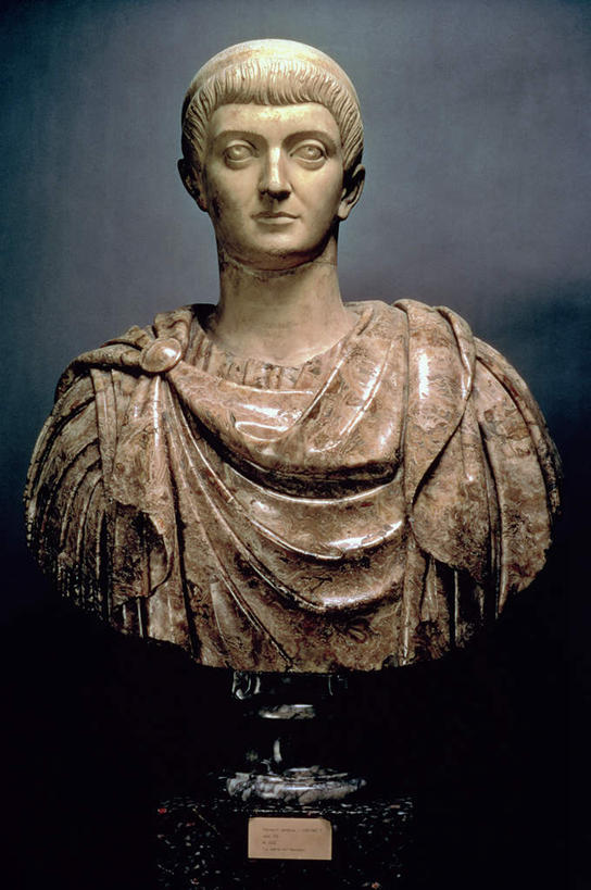 西方人,脸,头,脸颊,脖子,一个人,无人,竖图,室内,白天,正面,民族服装,石头,雕塑,欧洲,欧洲人,仅一个男性,仅一个人,仅一个中年男性,艺术,装饰,雕刻,雕像,石子,注视,石雕,肩膀,工艺品,观察,看,观看,纪念,皇帝,美术,权威,察看,高贵,关注,主题,陈列,一尊,功能,美学,权力,统治,权势,天子,九五之尊,圣上,统治者,陛下,官家,势力,弗拉维.瓦莱里乌斯.奥勒里乌斯.君士坦丁,君士坦丁大帝,康斯坦丁,罗马皇帝,男人,男性,中年男性,白种人,头部,脖,颈,颈部,脸部,脸蛋,面部,石块,岩石,半身,彩图,传统服装,民俗服