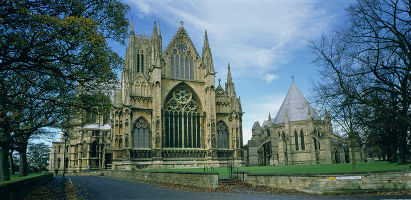 无人,教堂,横图,室内,白天,正面,旅游,度假,绘画,草地,草坪,名胜古迹,植物,标志建筑,城市,道路,地标,建筑,路,油画,美国,节日,遗迹,艺术,云,云朵,小路,交通,古典,云彩,古迹,文化,文物,娱乐,建设,古建筑,草,树,树木,蓝色,绿色,白云,蓝天,天空,自然,工艺品,天,品味,祈祷,享受,休闲,健康,旅游胜地,放松,许愿,宗教,信仰,生长,晴朗,成长,纪念,祈求,美术,北美,高雅,北美洲,基督教,天主教,美洲,信念,古文明,首府,内布拉斯加州,美学,北亚美利加洲,亚美利加洲,内布拉斯加,牛肉之州,玉米壳之州,林肯市,林肯大教堂,平安,晴空,彩图,大教堂,礼拜堂